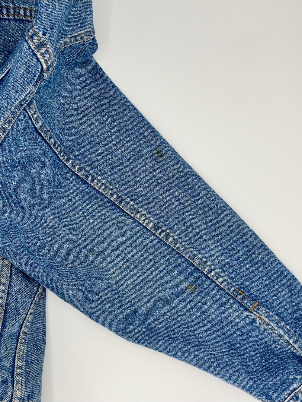 Vintage 80s Levi’s 70507 Denim Trucker Jacket Shoot Alaska Film Logo Small - Picture 13 of 14